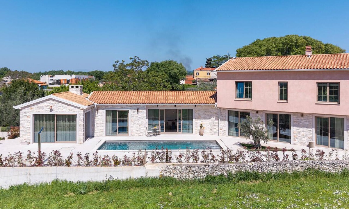 Krnica House | Gorgeous home in Krnica