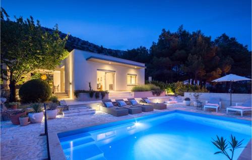 Gata House | Gorgeous Home In Naklice