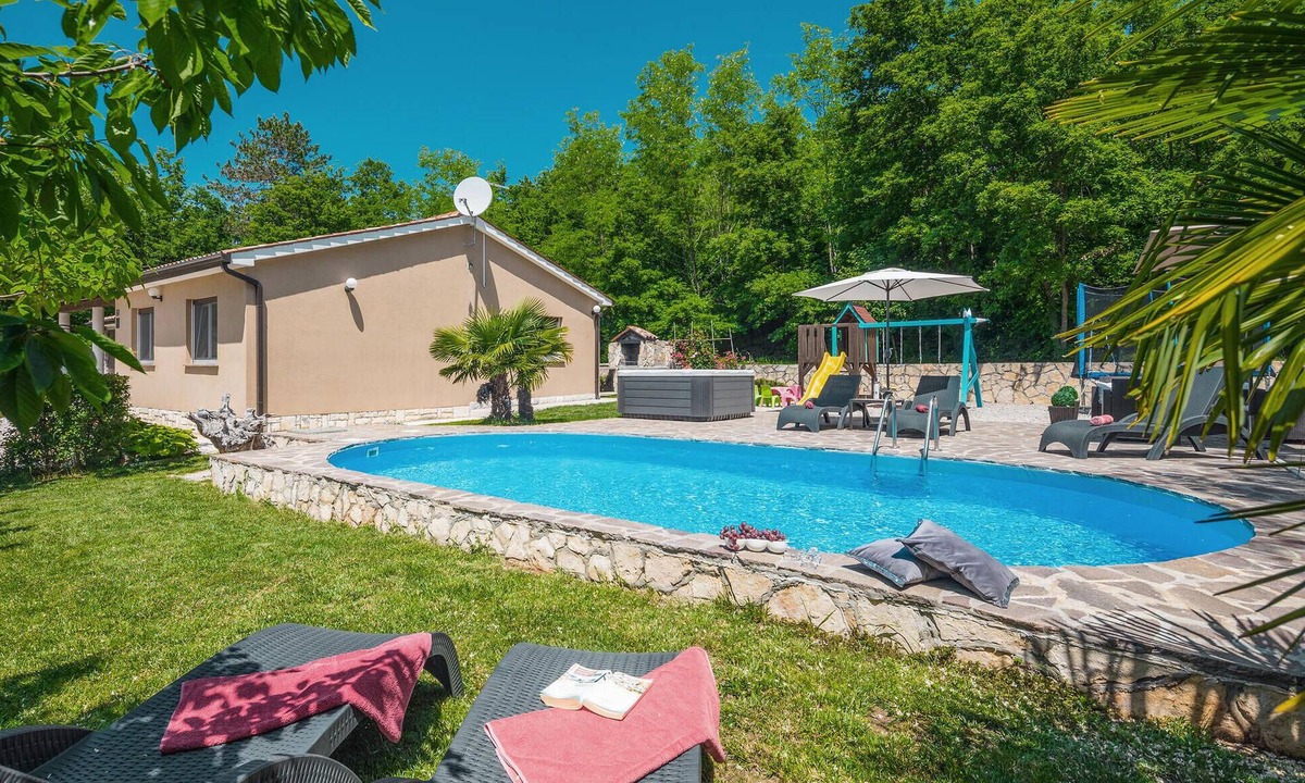 Sveta Nedelja House | Gorgeous home in Snasici