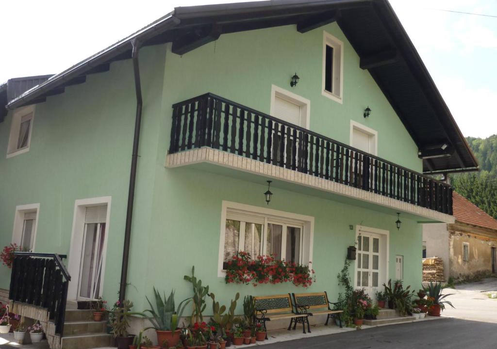 Lokve House | Guest House Potok