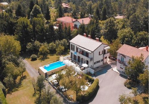 Rupa Apartment | Guest House Surina App Surina's Green Holiday