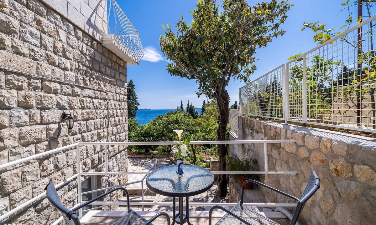 Mlini Apartment | Guest House Villa Nina- Two Bedroom Apartment with Terrace and Sea View (Apt67)