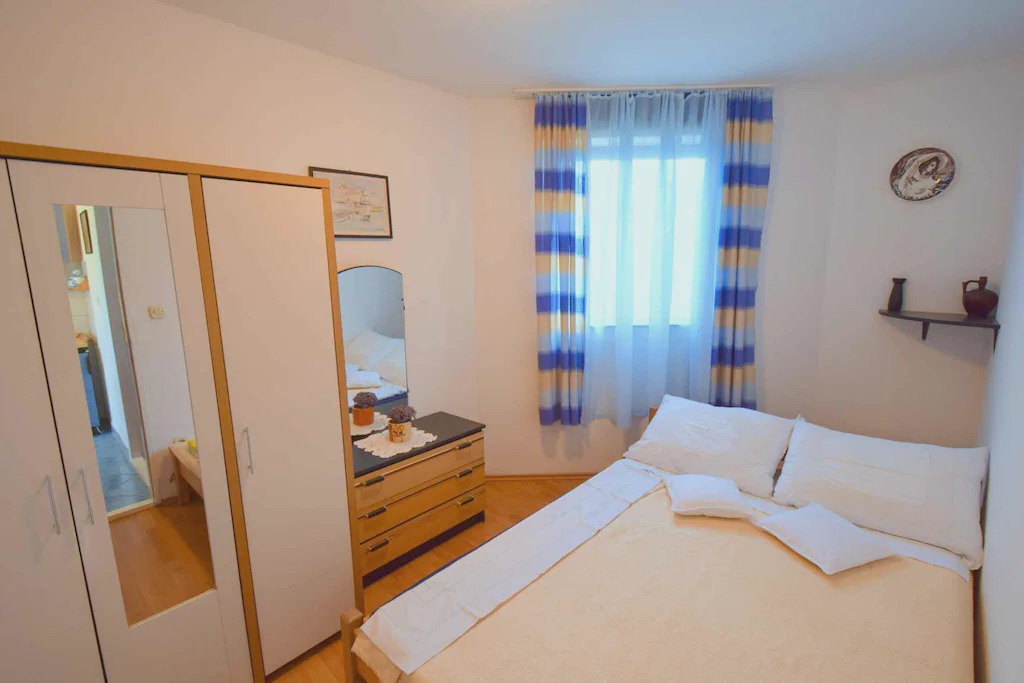 Marsici Apartment | Holiday apartment with a terrace and the possibility of using the grill