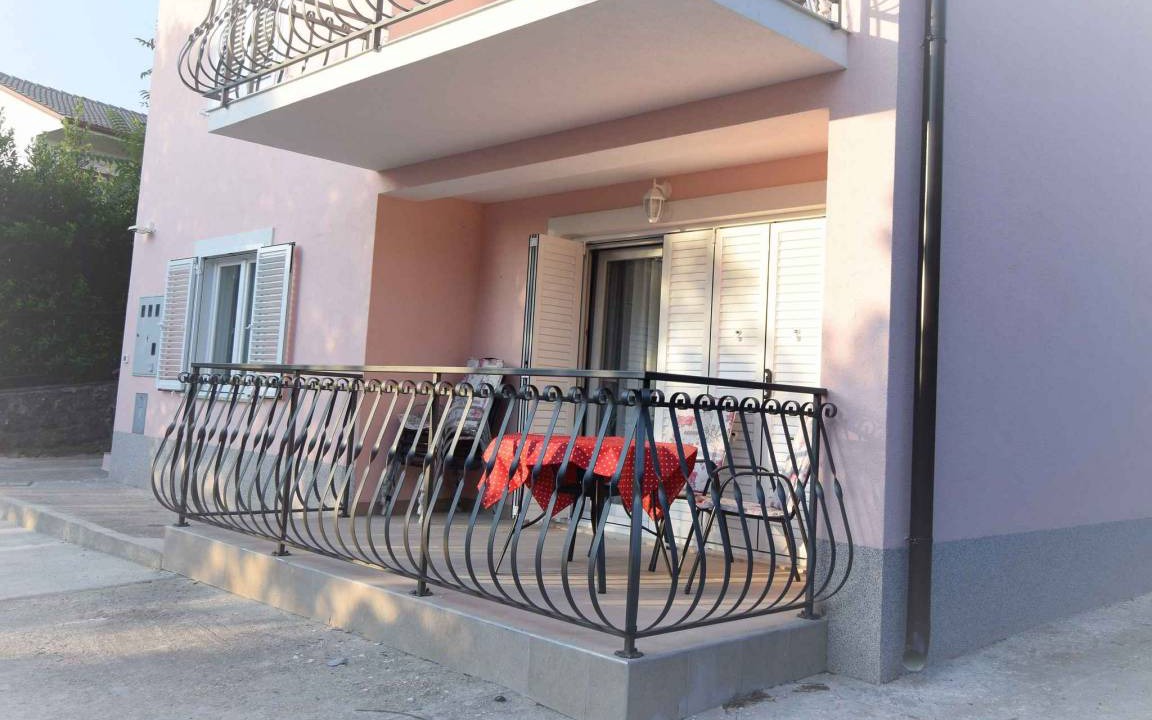 Kraljevica Apartment | Holiday apartment Think pink apartment 1