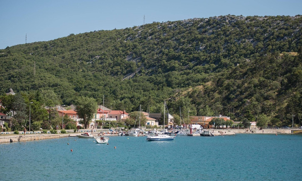 Bakarac Apartment | Holiday apartment Bakarac for 1 - 6 persons with 2 bedrooms - Row house