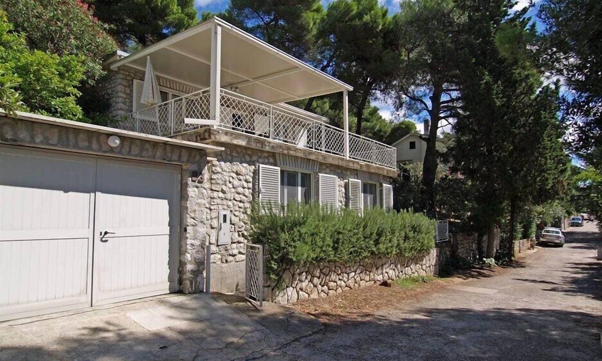 Cove Murtar Apartment | Holiday apartment near the beach