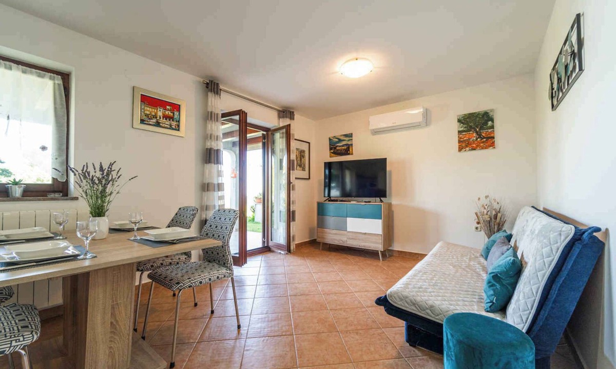 Presika Apartment | Holiday apartment with air conditioning