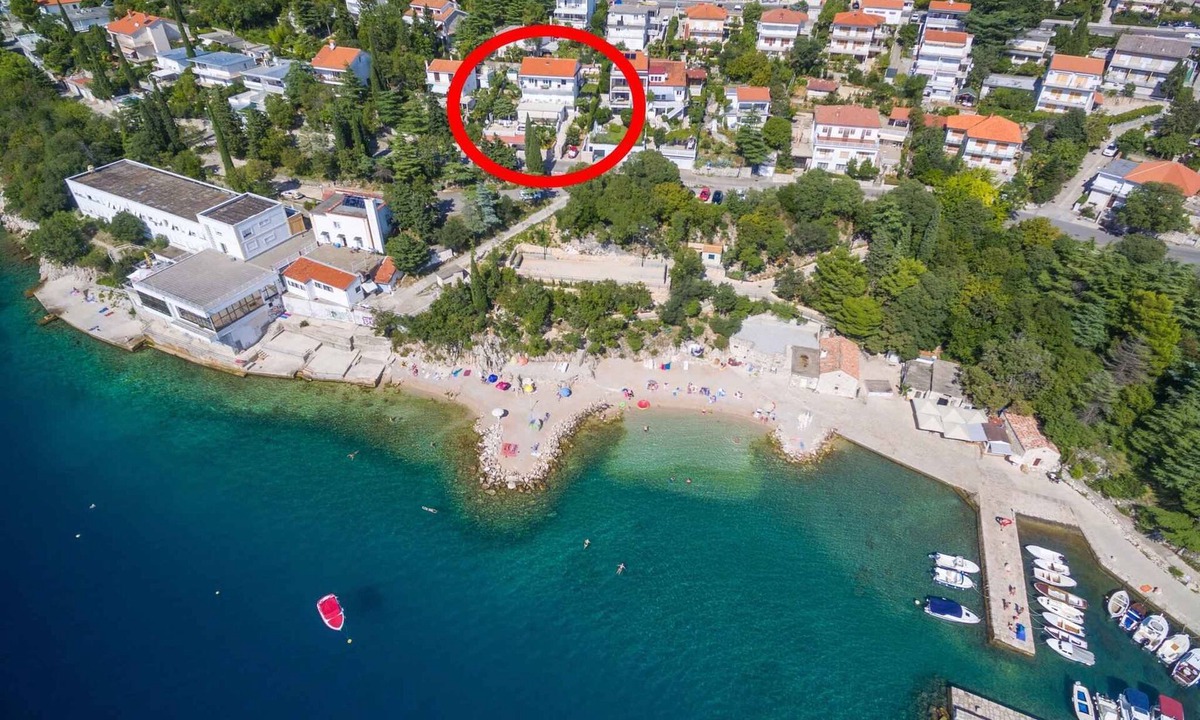 Dramalj Apartment | Holiday apartment with sea views and 50m from the beach