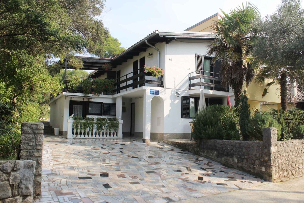 Artatore Apartment | Holiday apartment with terrace