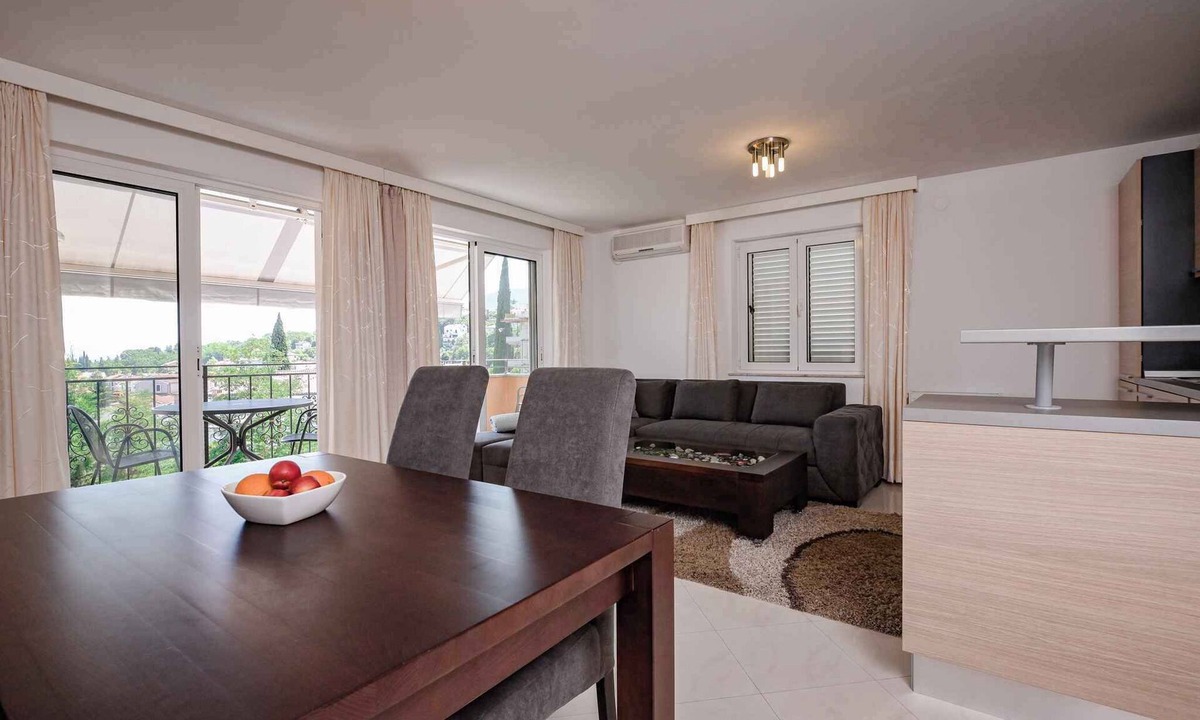 Icici Apartment | Holiday apartment with sea view