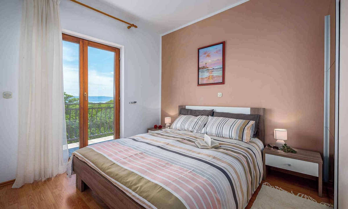 Drenje Apartment | Holiday apartment with swimming pool, sauna and whirlpool