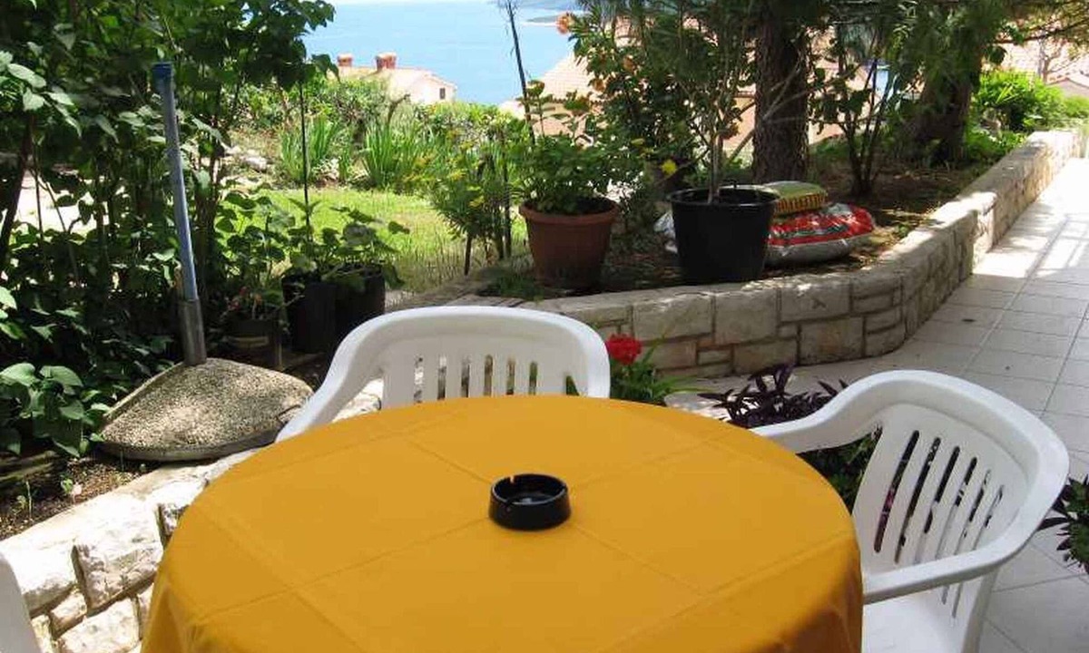 Rabac Apartment | Holiday apartment with terrace and sea view