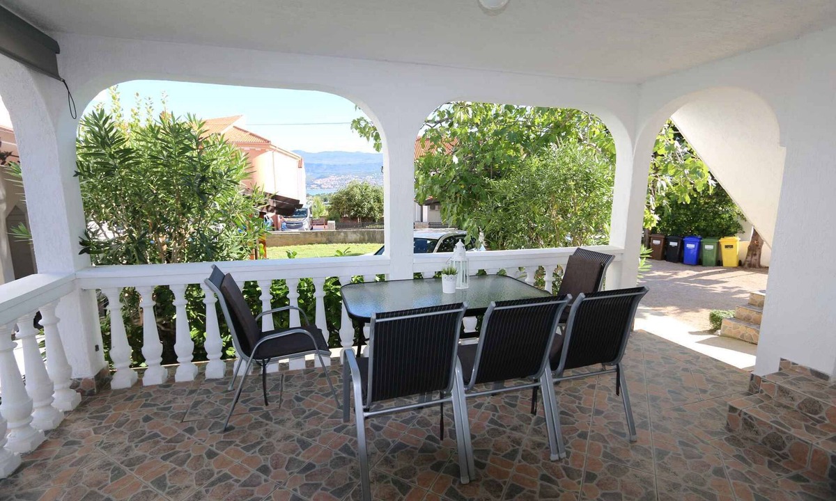 Silo Apartment | Holiday apartment with terrace and air conditioning
