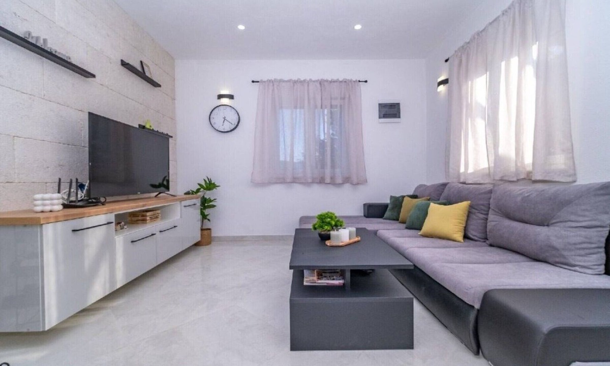 Praznica House | Holiday Home Bračuta- Two Bedroom Holiday Home with Pool