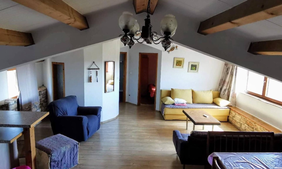 Muntic House | Holiday home Eti and Mia , 13 persones, piscine