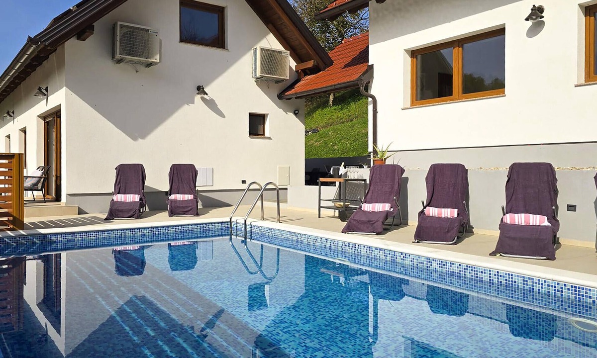 Tuheljske Toplice House | Holiday Home with pool