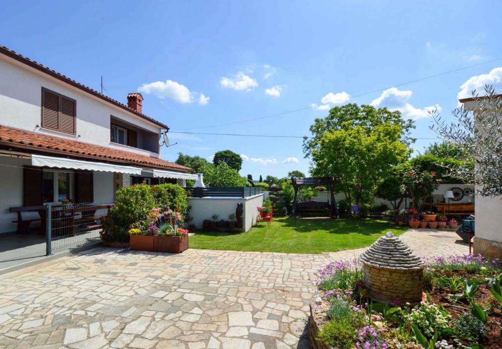 Manjadvorci House | Holiday home in Manjadvorci - Istrien 8277