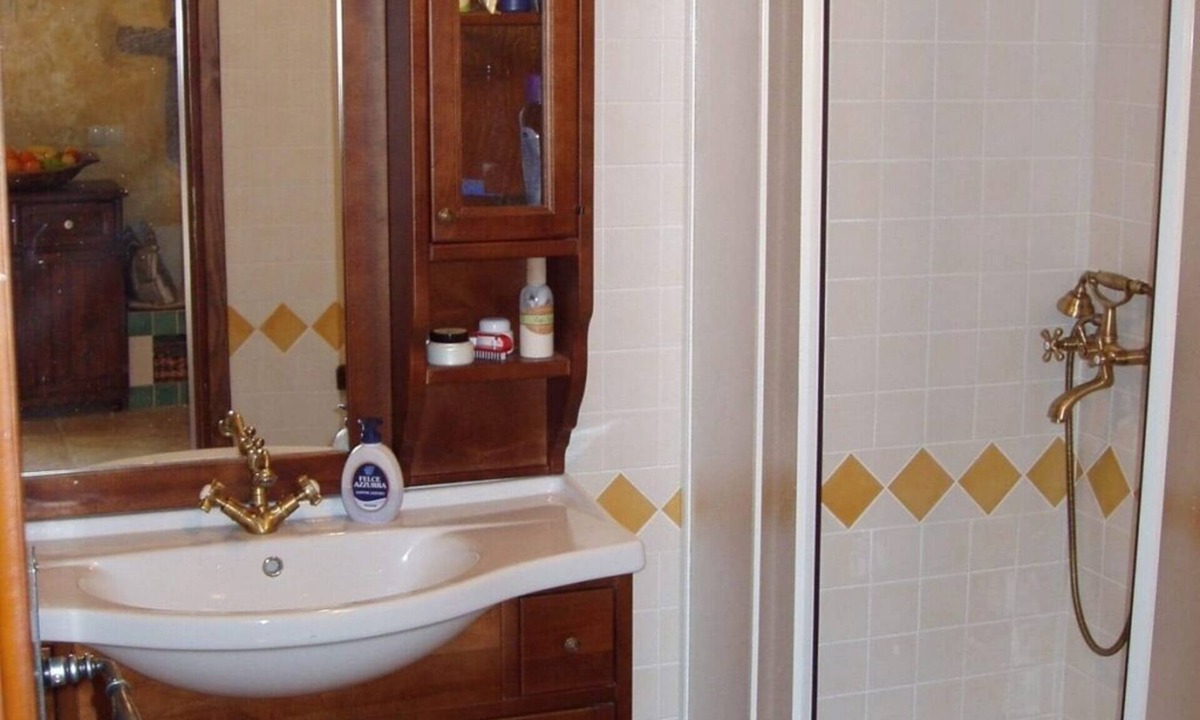 Rim House | Holiday Home in Roč with Terrace, Air condition, WIFI, Washing machine (3458-1)