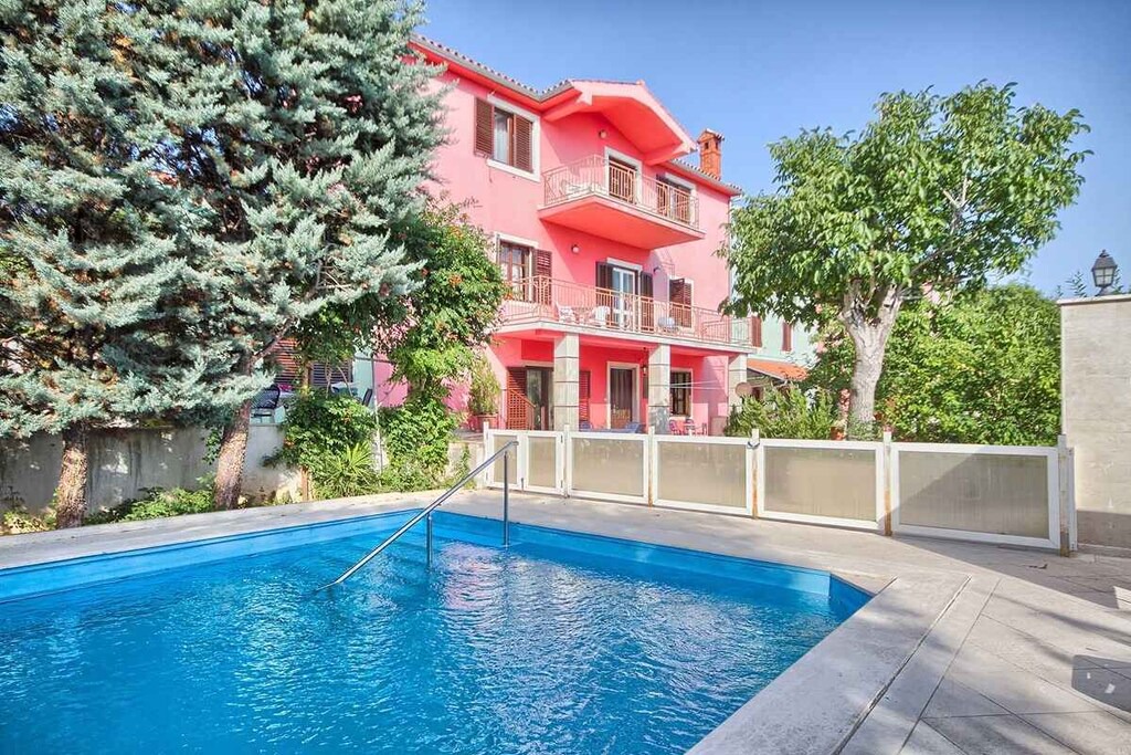 Krnica House | Holiday home with air conditioning