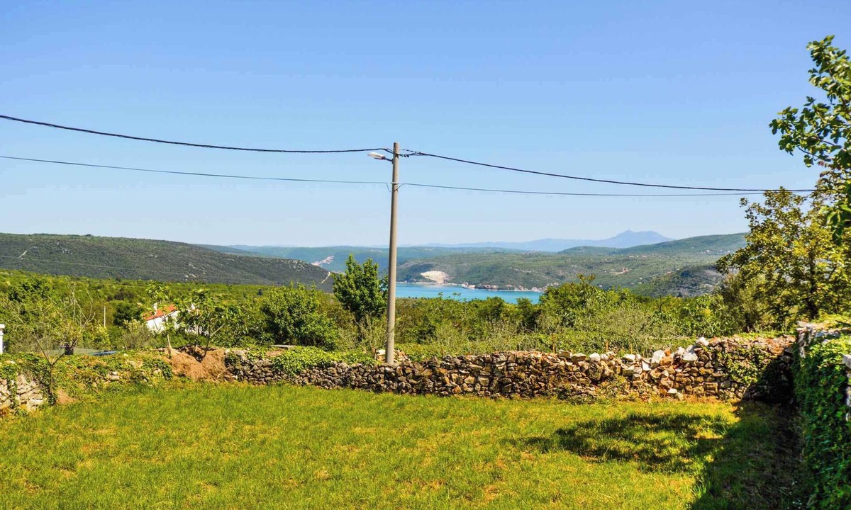 Rakalj House | Holiday home with barbecue facilities
