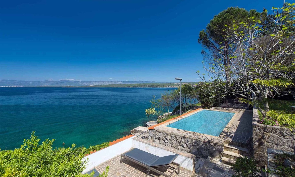 Vantacici House | Holiday home with terrace and sea view