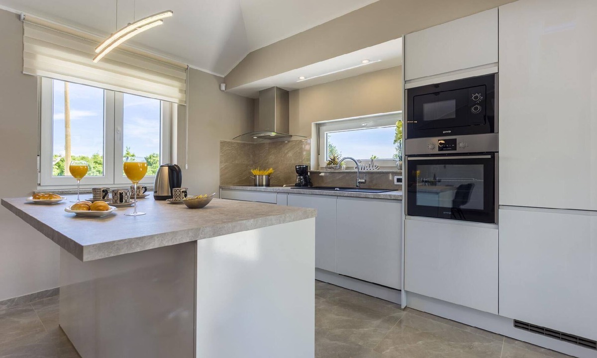 Belavici House | Holiday house Belavići for 1 - 6 persons with 2 bedrooms - Holiday home