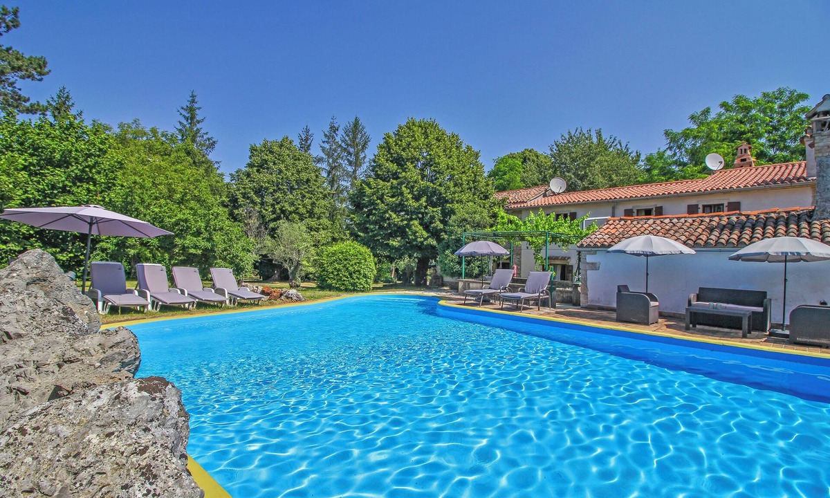 Sveta Nedelja House | Holiday house Filip * large plot with garden, private pool, free WiFi