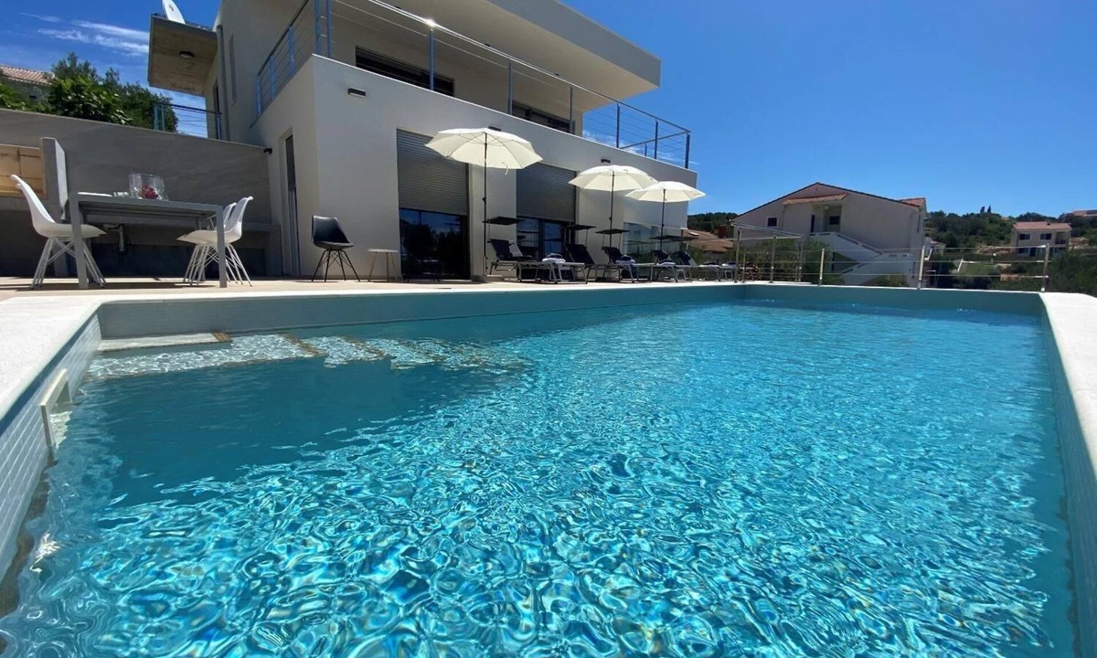 Jakisnica House | Holiday house Jaksinica for 1 - 12 persons with 4 bedrooms - Holiday house