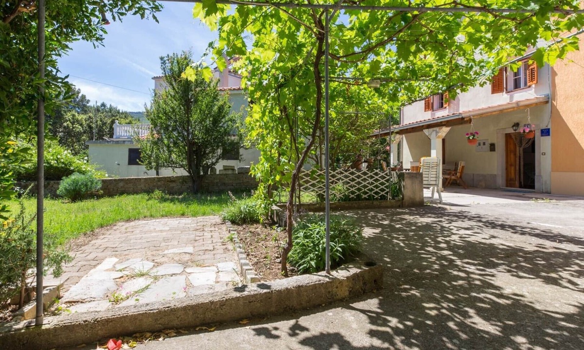 Nerezine House | Holiday house JULIETTE 150m from the beach