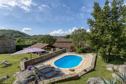 Grabri House | Holiday House Kapitani