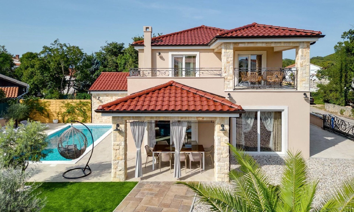 Pinezici House | Holiday house Krk (Stadt) for 1 - 10 persons with 4 bedrooms - Holiday house