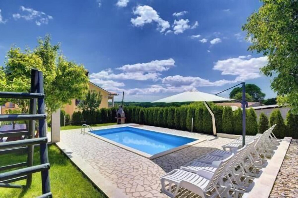 Lindar House | Holiday house Pazin for 10 persons with 5 bedrooms - Holiday house