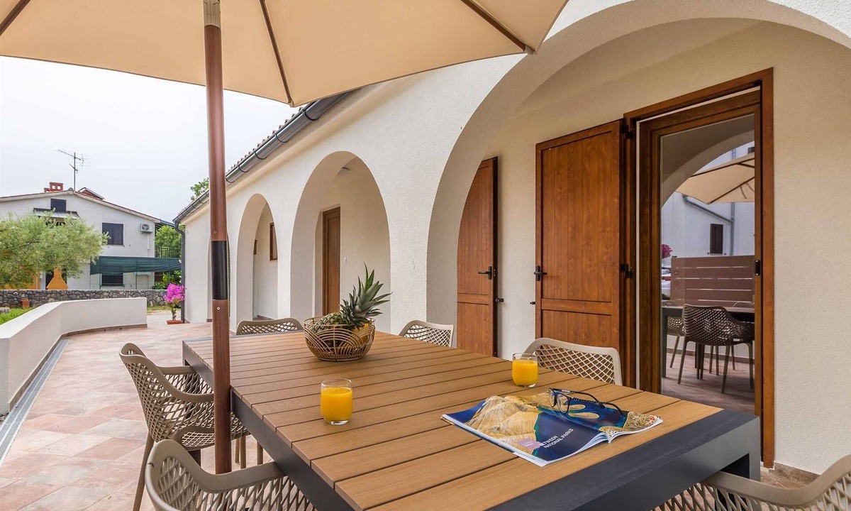 Pinezici Villa | Holiday house SUMMER BREEZE