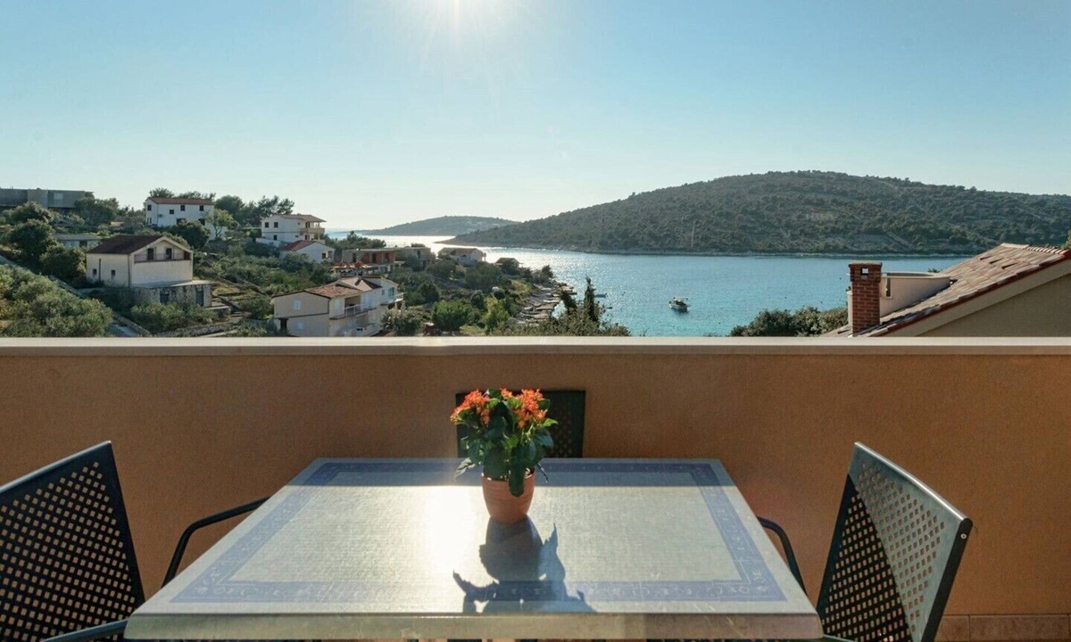 Sevid Villa | Holiday house Tender near Trogir, jacuzzi