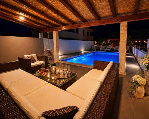 Kastel Sucurac Villa | Holiday house, Villa Ana