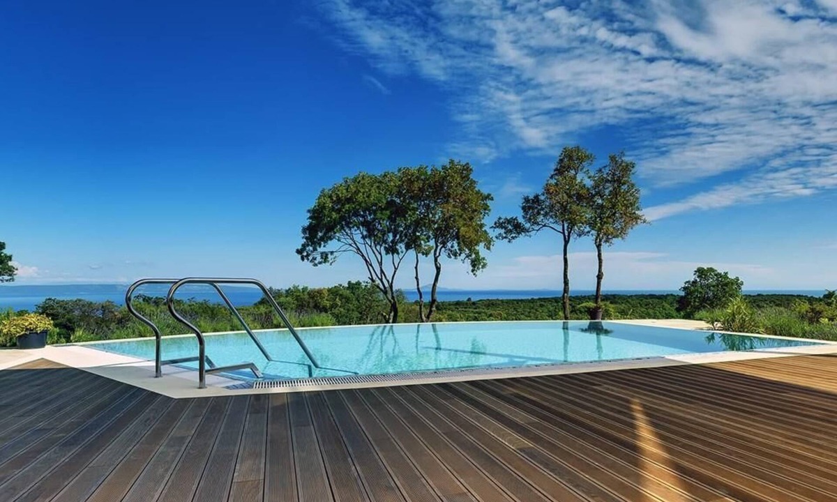 Peruski House | Holiday house with private pool for 8 persons approx. 300 qm in Peruski, Istria (Bay of Raša)