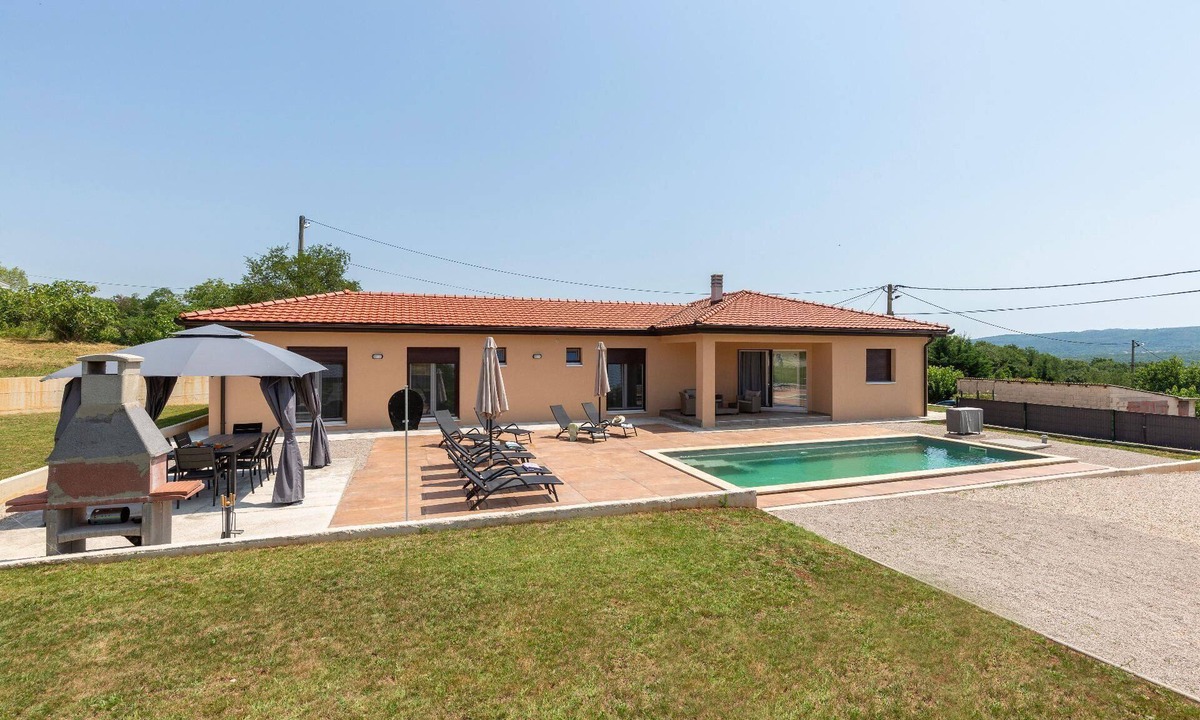 Topid House | Holiday villa "Villa Xenia"