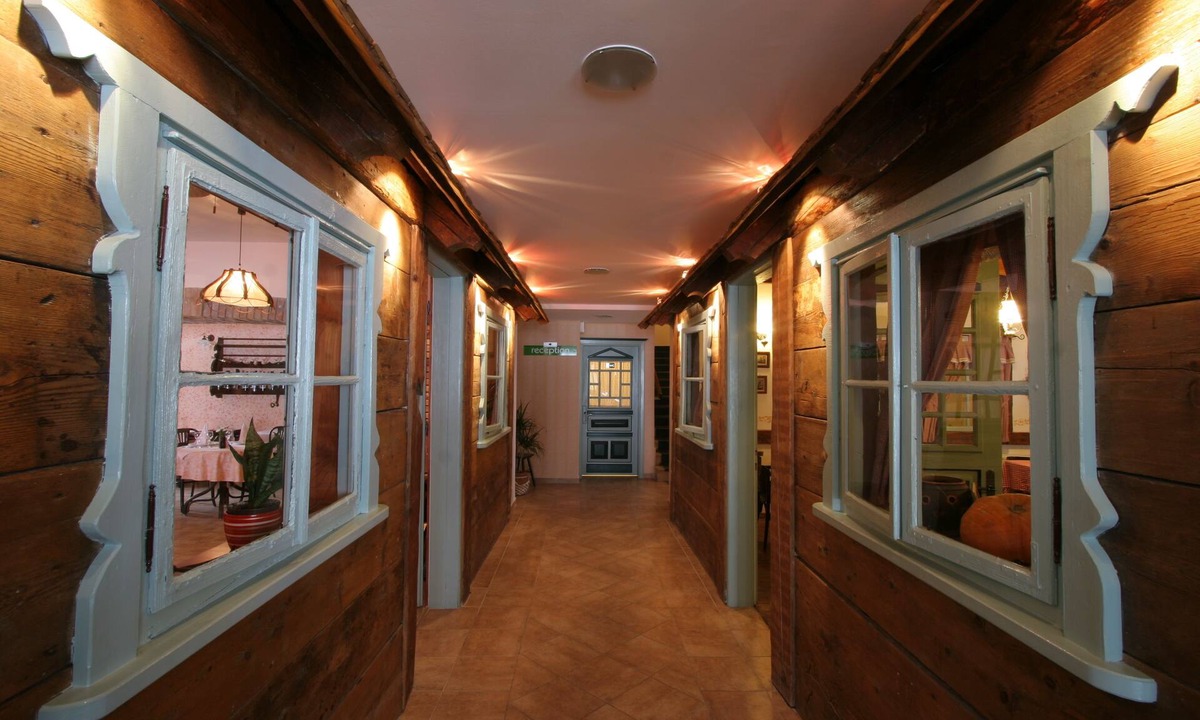 Delnice Hotel | Hotel Risnjak
