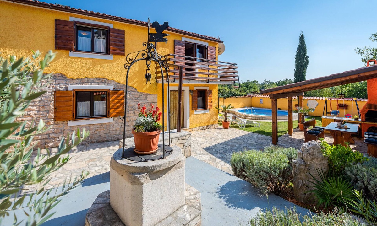 Mali Vareski House | House 585/1417 (Istria - Mali Vareški), 3000m from the beach