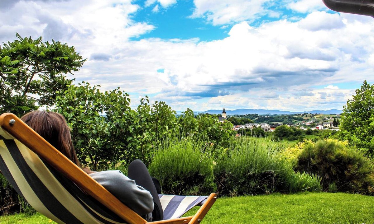 Radoboj House | House for couples and families with jacuzzi, sauna, barbecue, and nature views