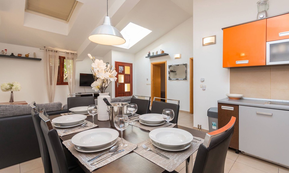Sveti Filip i Jakov House | House Gaia