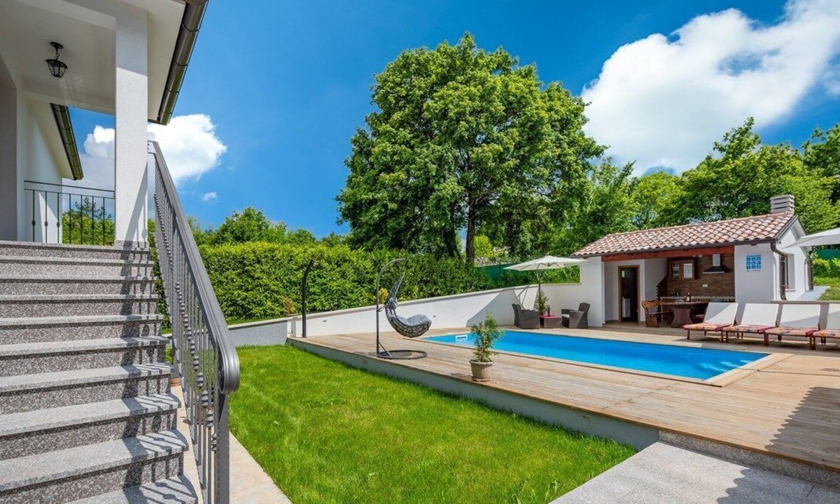 Lindar House | House Smoky (73927-K1) - Pazin