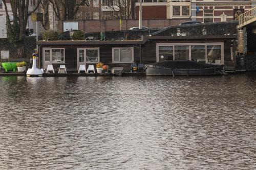 Oude Pijp Boat Rental | Houseboat Little Amstel