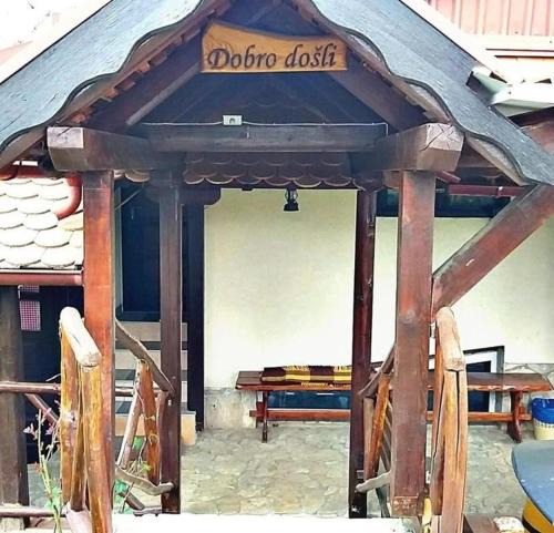 Mihovljan House | Kuća sa apartmanima Šemnica - za odmor i proslave!