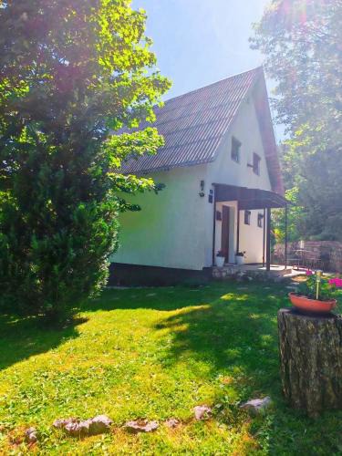 Lic House | Kuća za odmor Iva