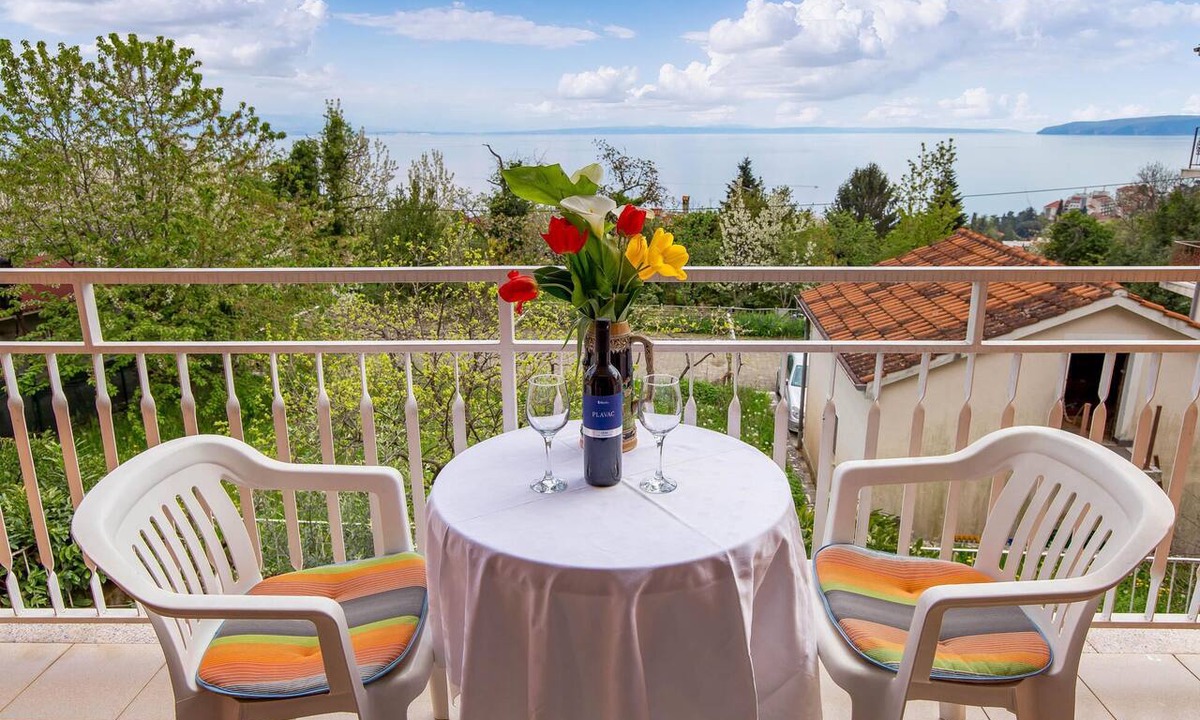 Opric Apartment | Lovely apartment in Lovran with WiFi