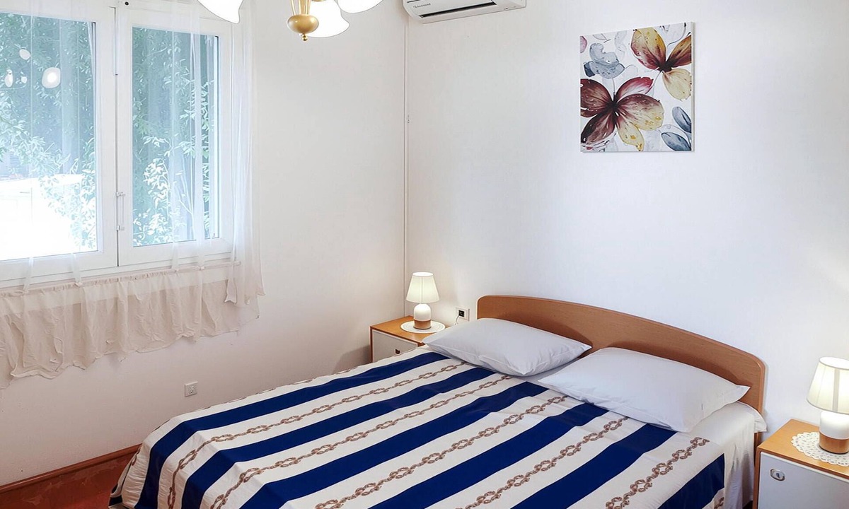 Stanici Apartment | Lovely apartment in Omis with WiFi