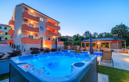Opric Apartment | Lovely Apartment In Opric With Wifi
