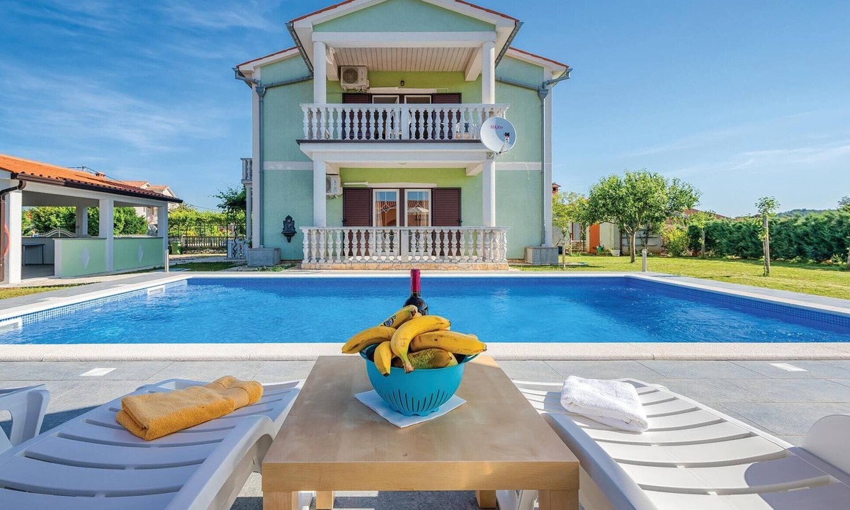 Kapelica House | Lovely home in Kapelica
