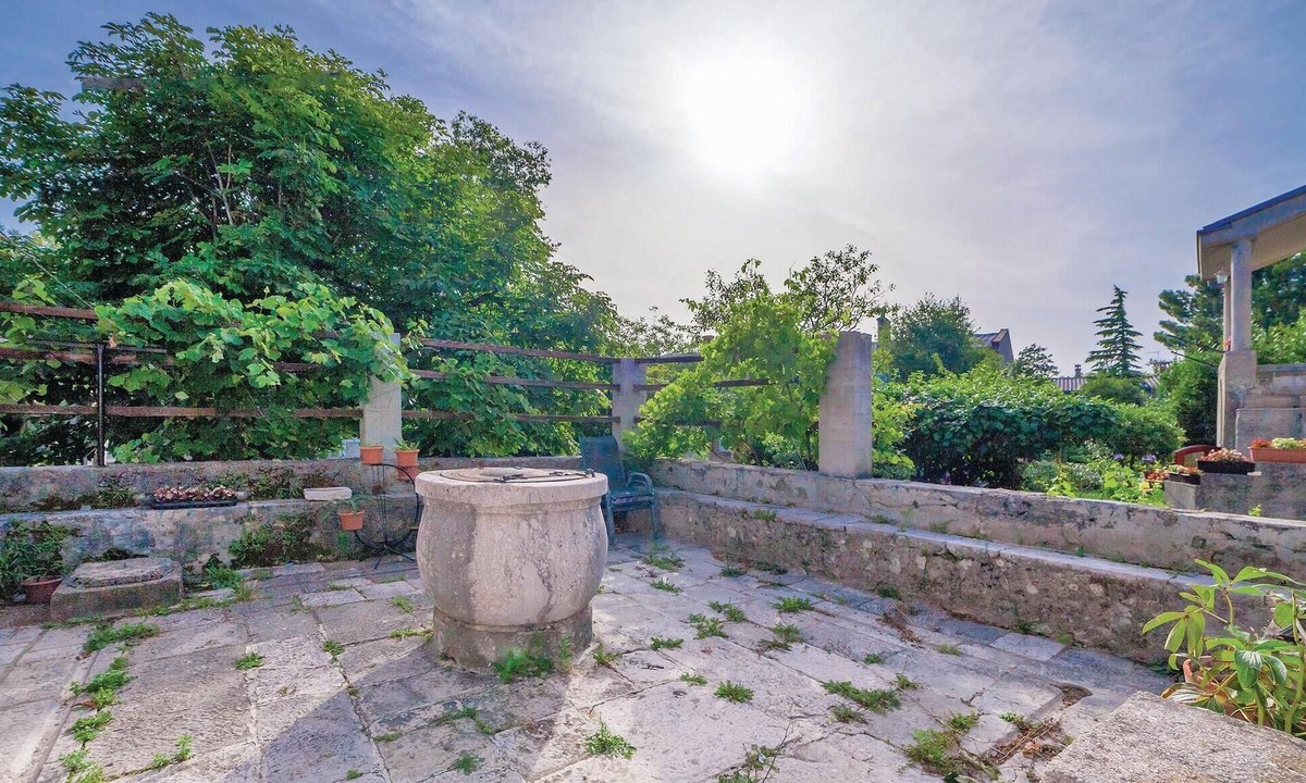 Kraljevica House | Lovely home in Kraljevica with WiFi